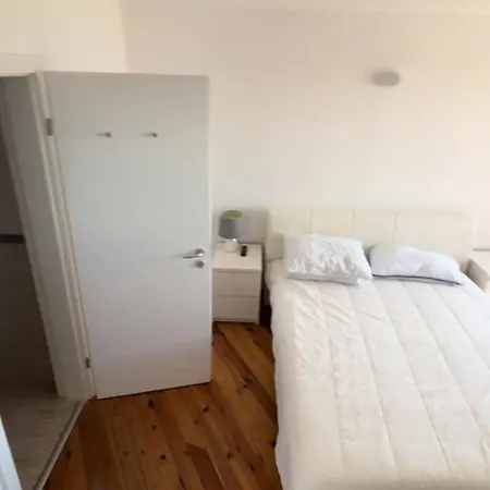 The Rising Sun Anton