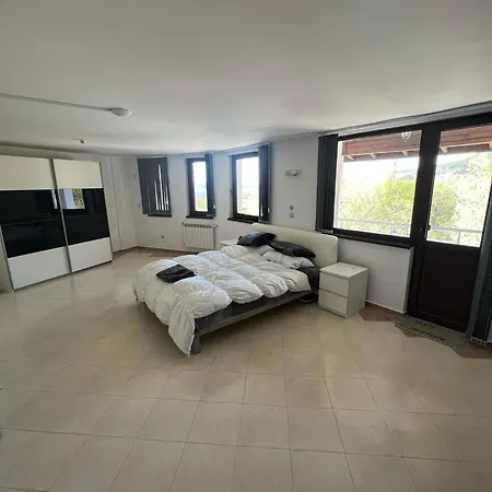 The Rising Sun Anton