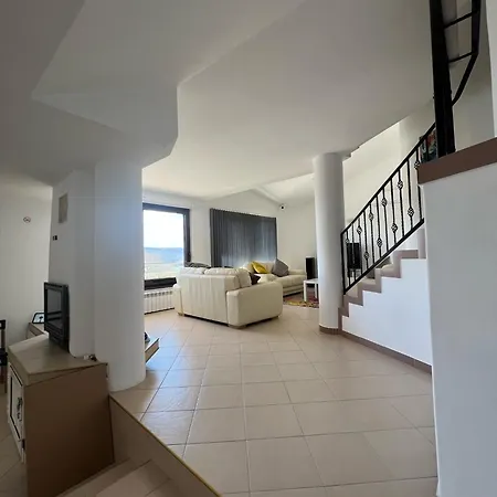 The Rising Sun 빌라 Anton