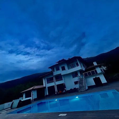 The Rising Sun Anton